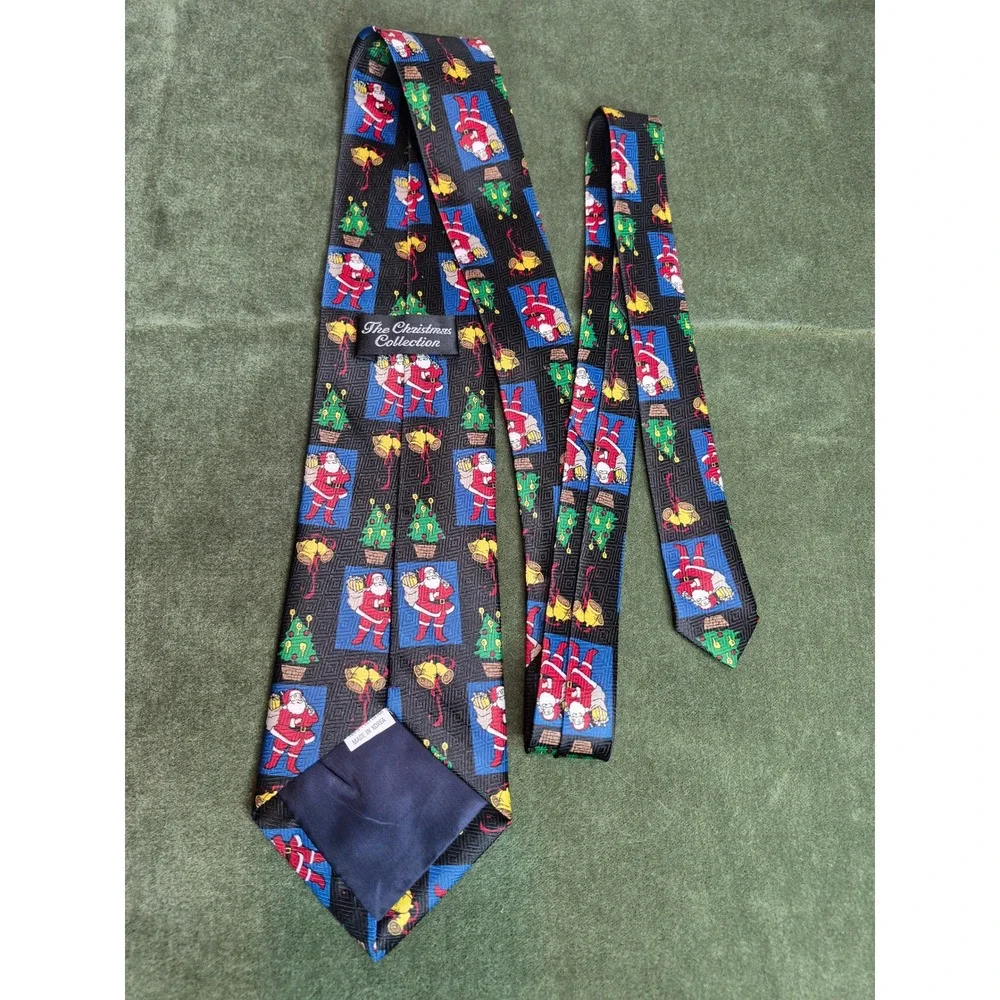 The Christmas Collection Santa Neck‎ Tie Novelty Holiday Christmas Tree Bells